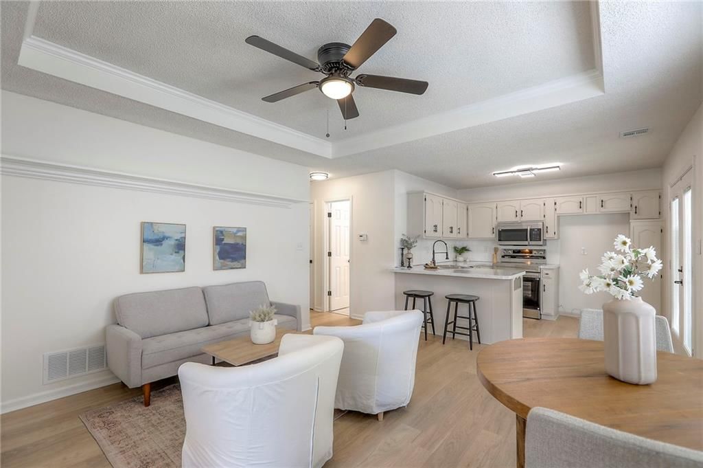 1609 N Lazy Branch Road, Independence, MO