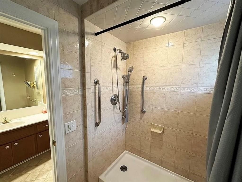 328 N Winnebago Drive — photo 9