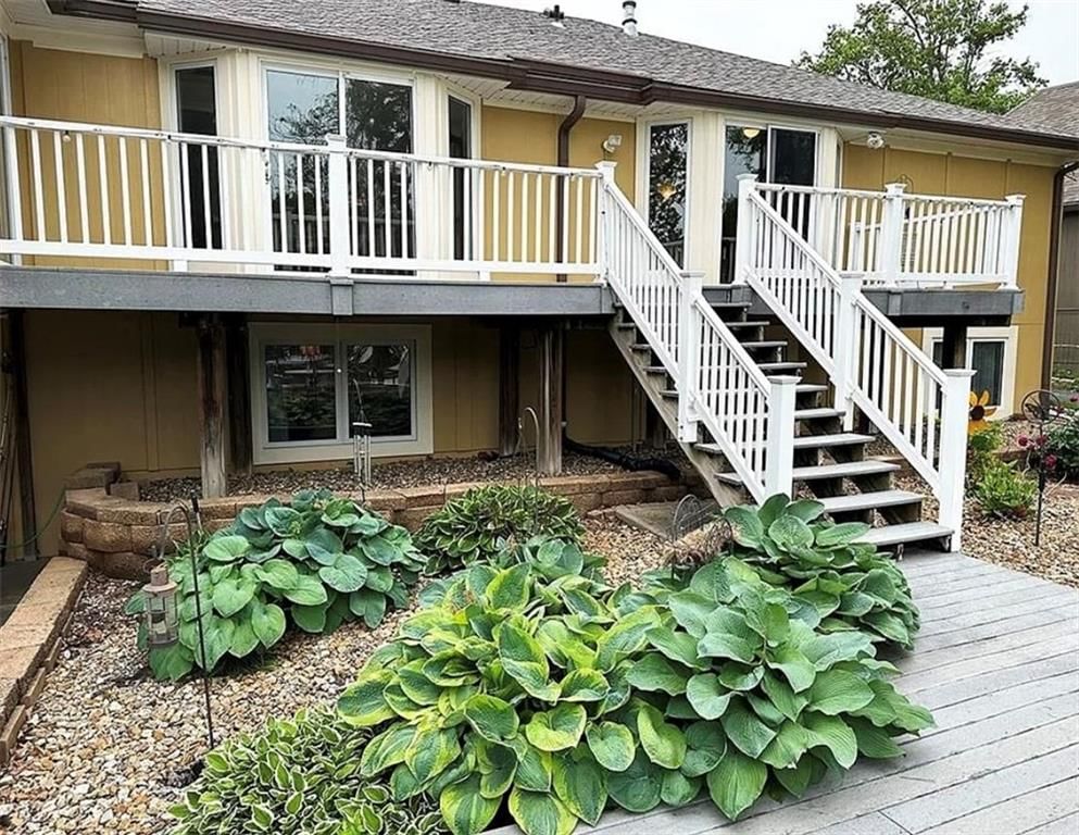 328 N Winnebago Drive — photo 23