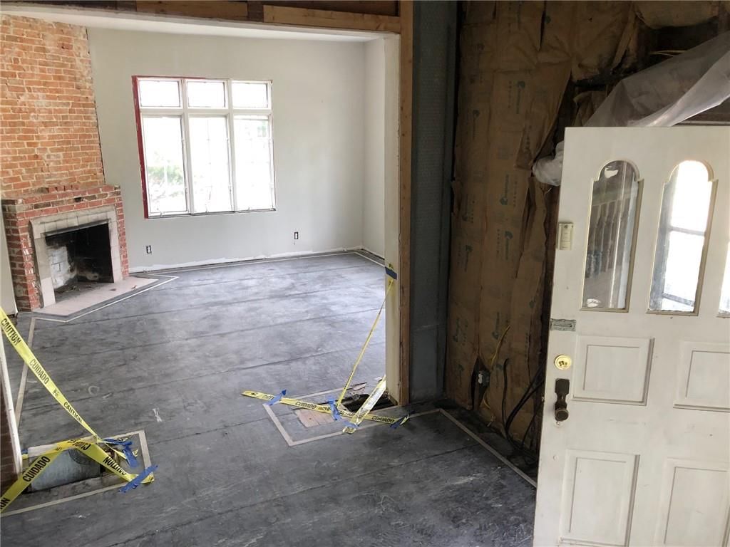 524 S Grand Avenue — photo 5