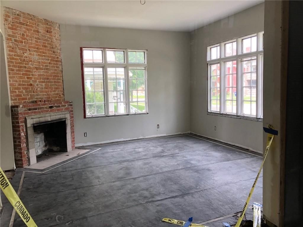 524 S Grand Avenue — photo 6