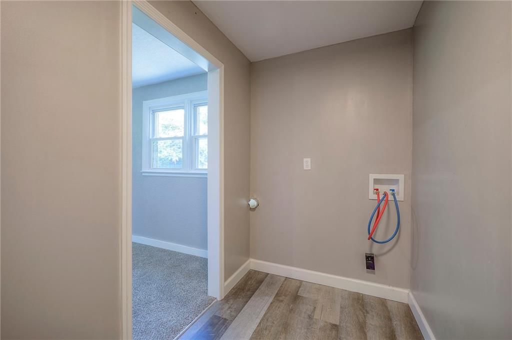1044 S 45th Terrace — photo 20