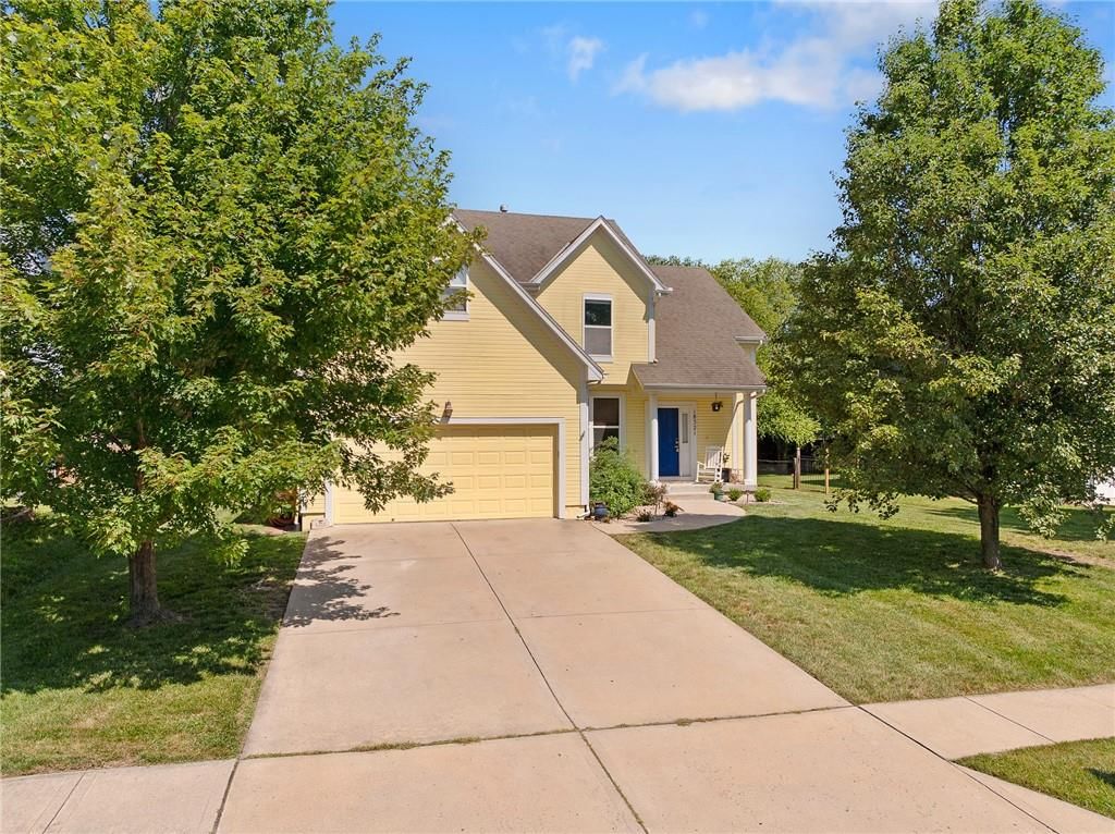 Photo 7 of 44 - 18321 Spruce Street