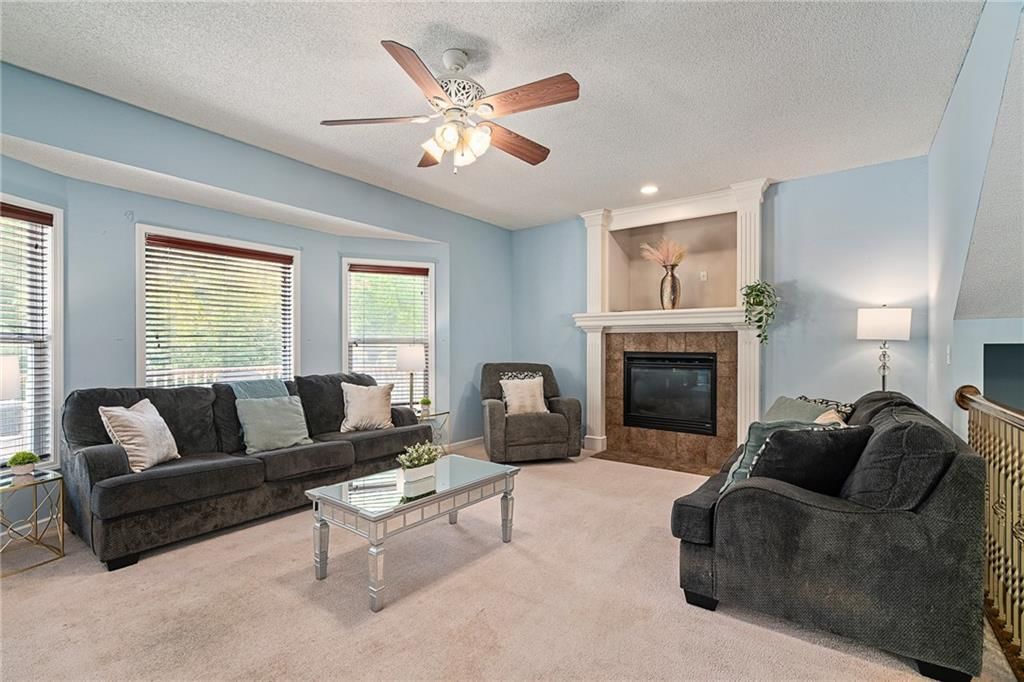 Photo 16 of 44 - 18321 Spruce Street