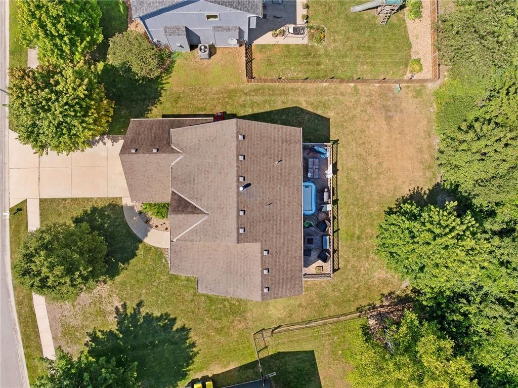 Photo 40 of 44 - 18321 Spruce Street