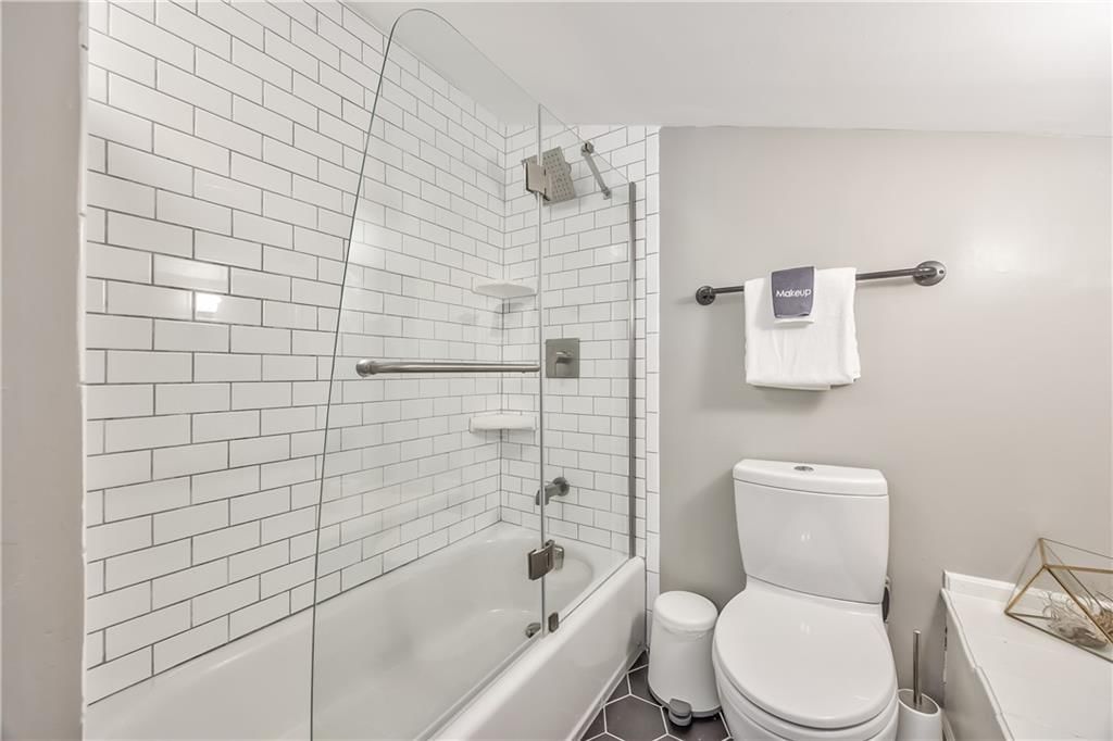 5122 GRAND Avenue — photo 44