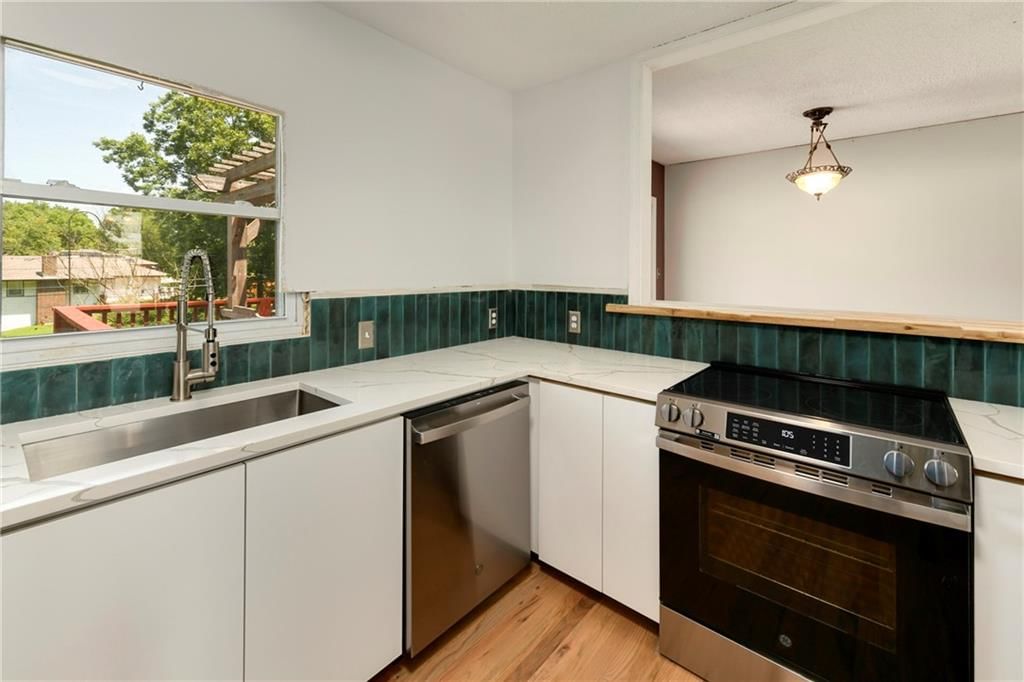 208 NW 73rd Street — photo 8