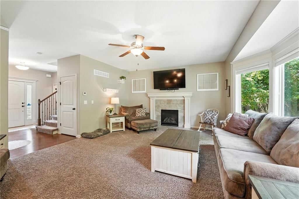 Photo 6 of 32 - 817 Highbush Place