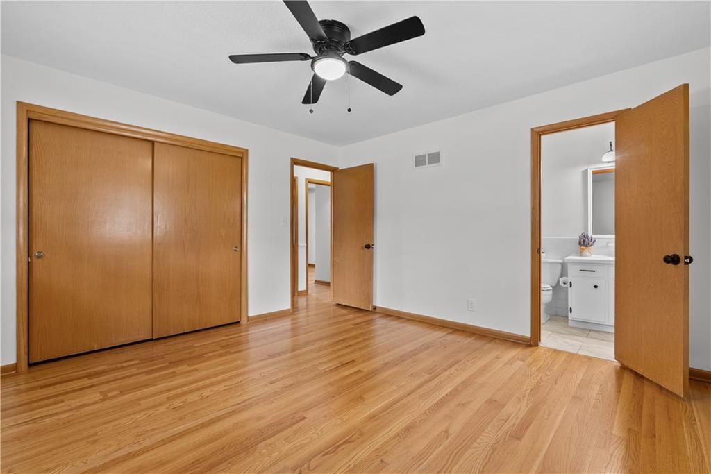 Photo 15 of 27 - 18408 E 29th Terrace