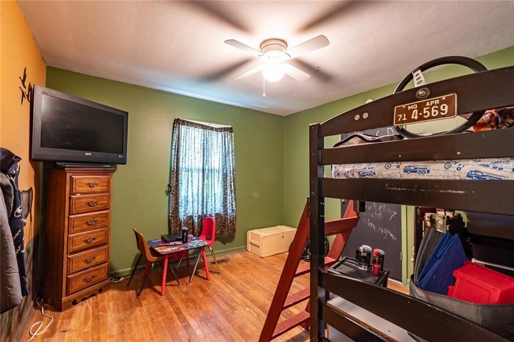 2409 W 1st Street — photo 15