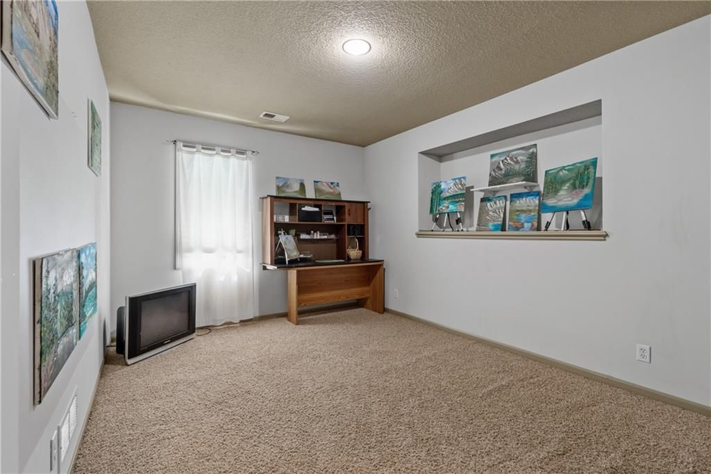 10013 NW Crooked Road — photo 24
