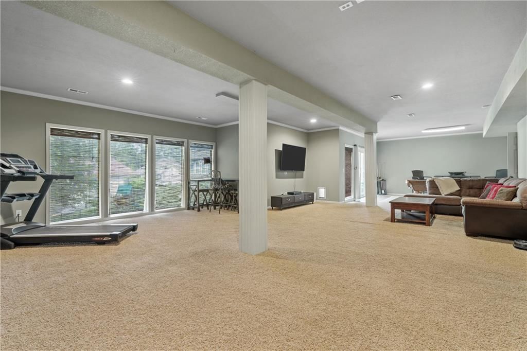 10013 NW Crooked Road — photo 32
