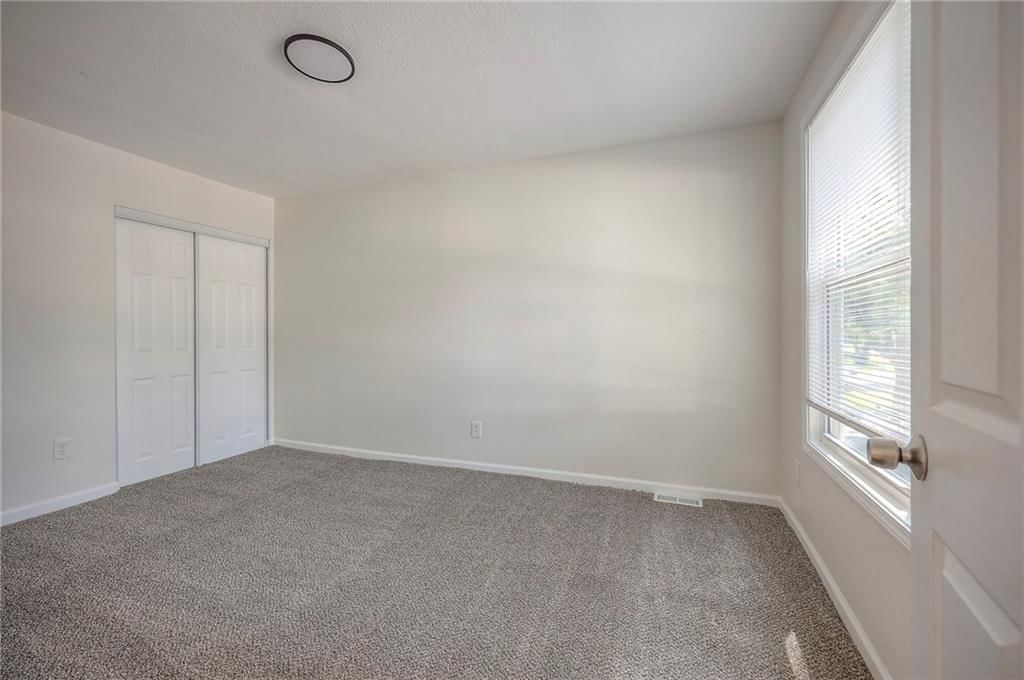 Photo 6 of 20 - 3906 Washington Avenue