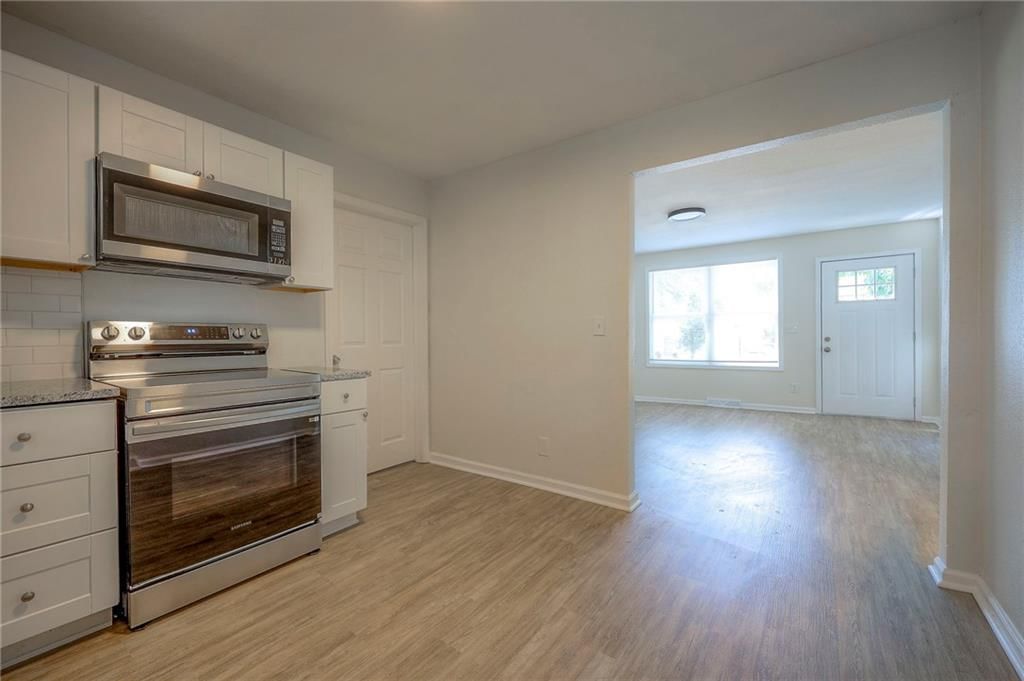 Photo 10 of 20 - 3906 Washington Avenue