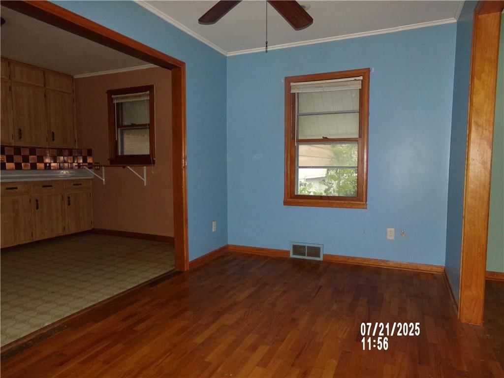 Photo 7 of 10 - 207 Arabella Street