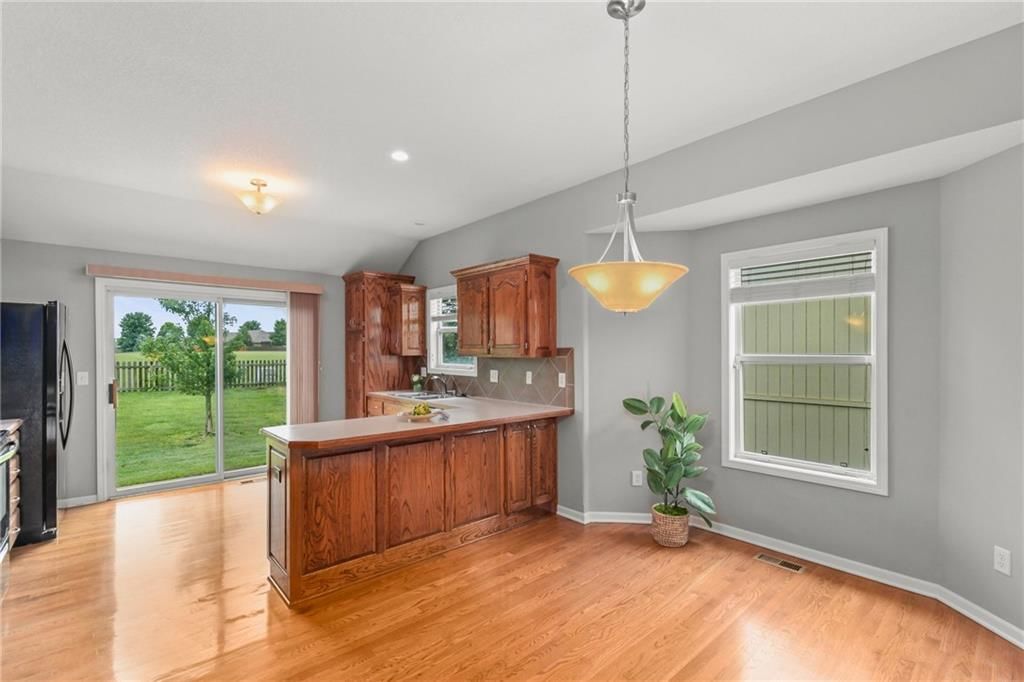 486 S 137th Street — photo 10