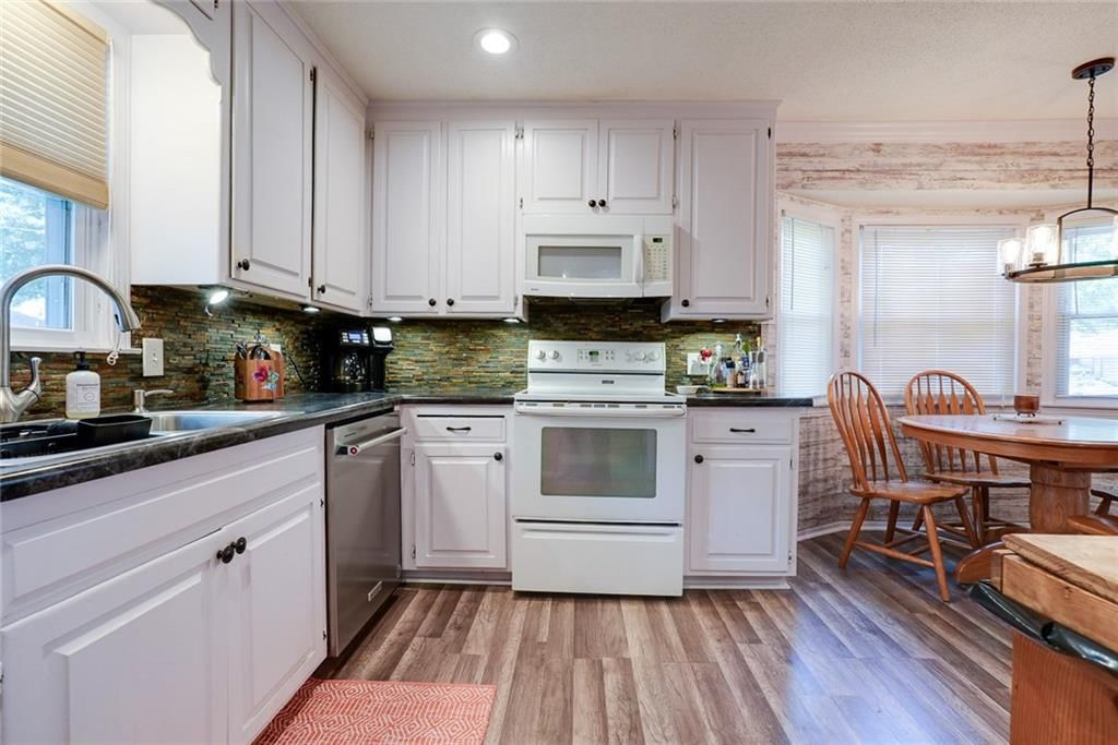 1331 SW Horizon Drive — photo 12