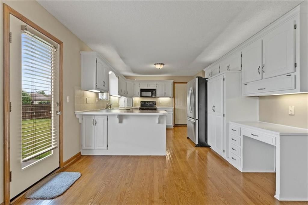 1812 NW 92nd Terrace — photo 7