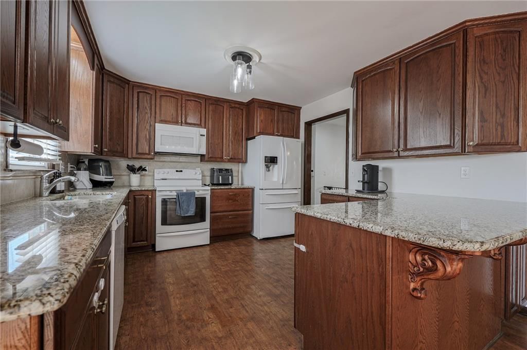122 S 3rd Court — photo 5