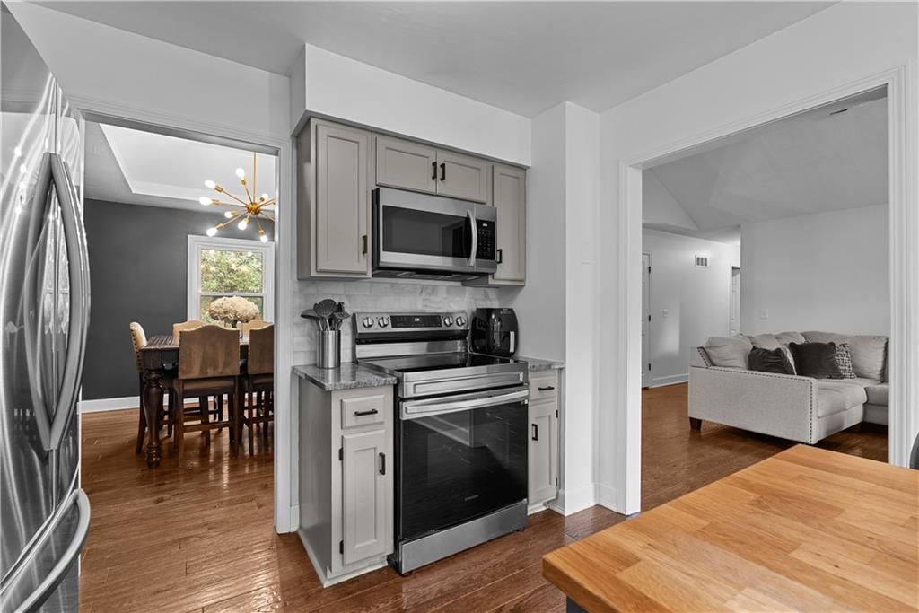 Photo 13 of 37 - 7938 NW 74th Street