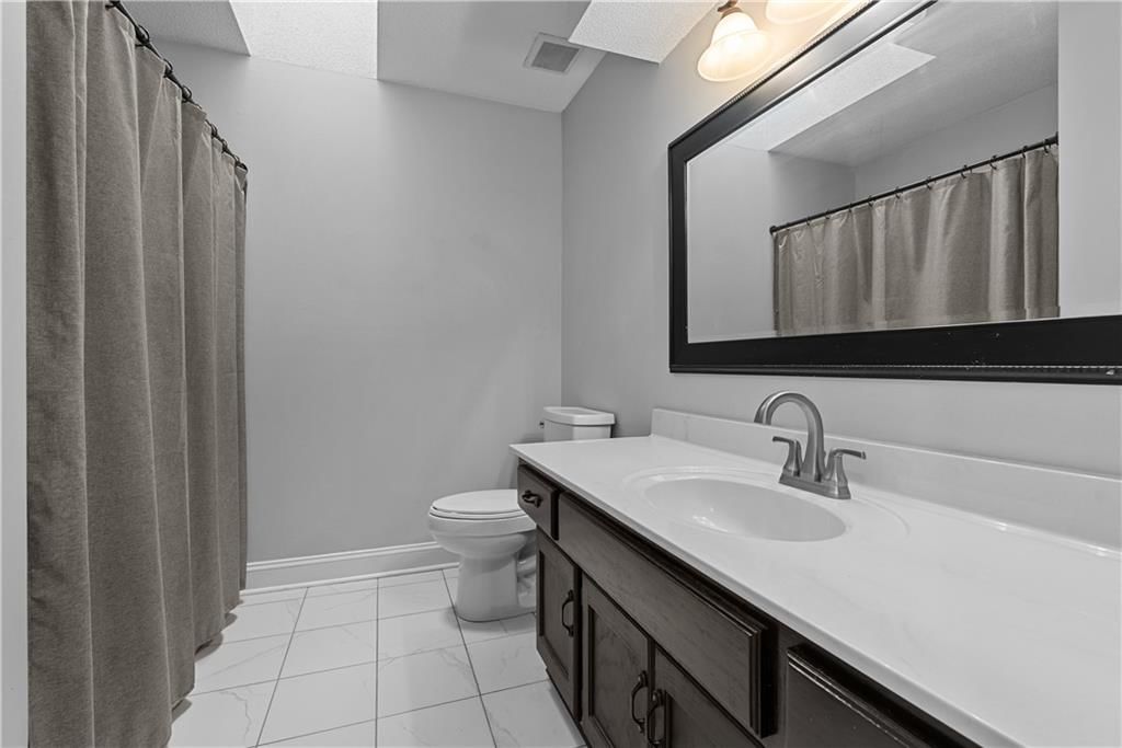 Photo 21 of 37 - 7938 NW 74th Street