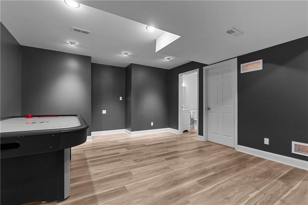 Photo 23 of 37 - 7938 NW 74th Street