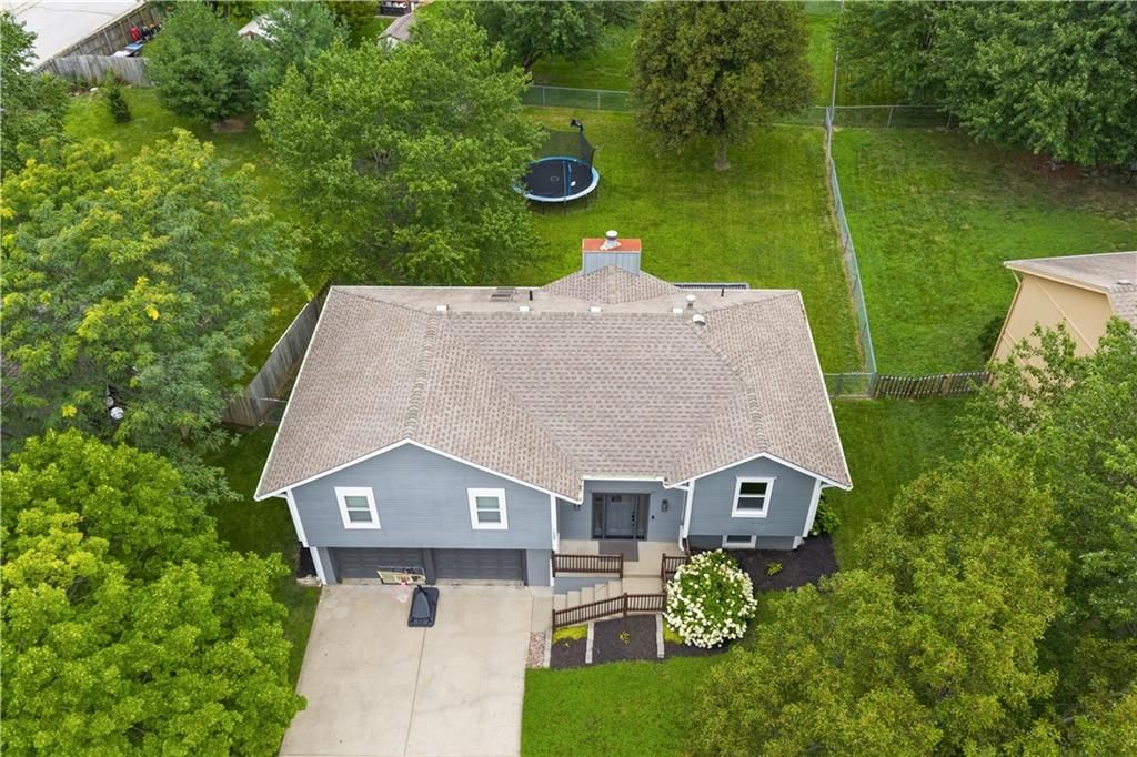 Photo 33 of 37 - 7938 NW 74th Street