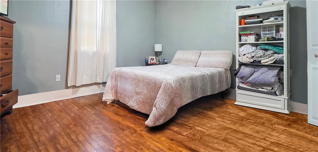 409 W 26th Street — photo 10