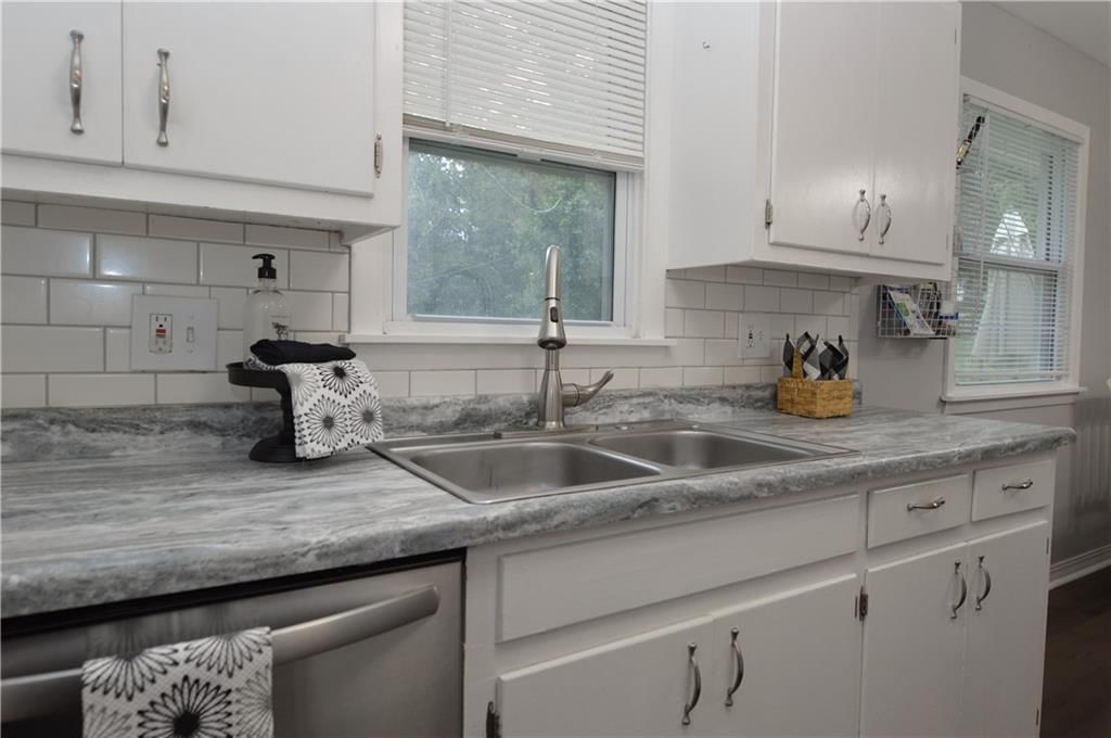 2503 NE 64TH Street — photo 8