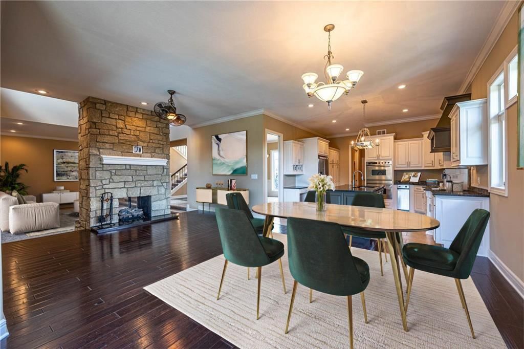 521 W Clark Street — photo 18