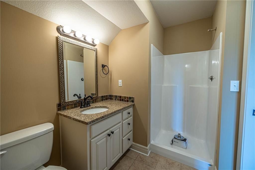 521 W Clark Street — photo 27