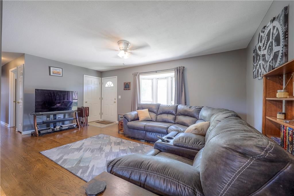 8516 Barnett Avenue — photo 4