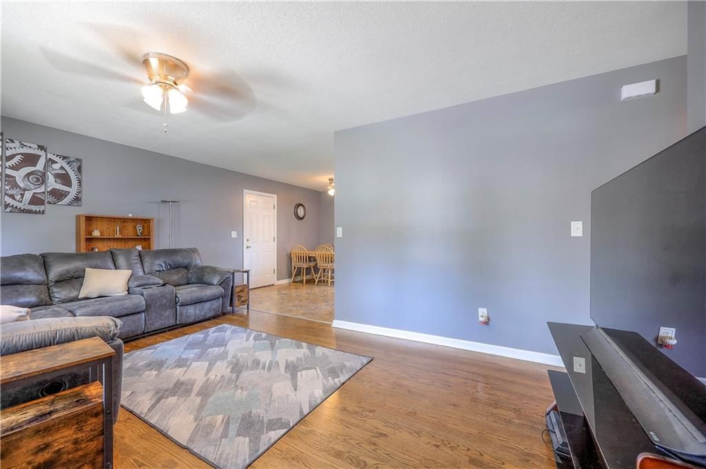 8516 Barnett Avenue — photo 6