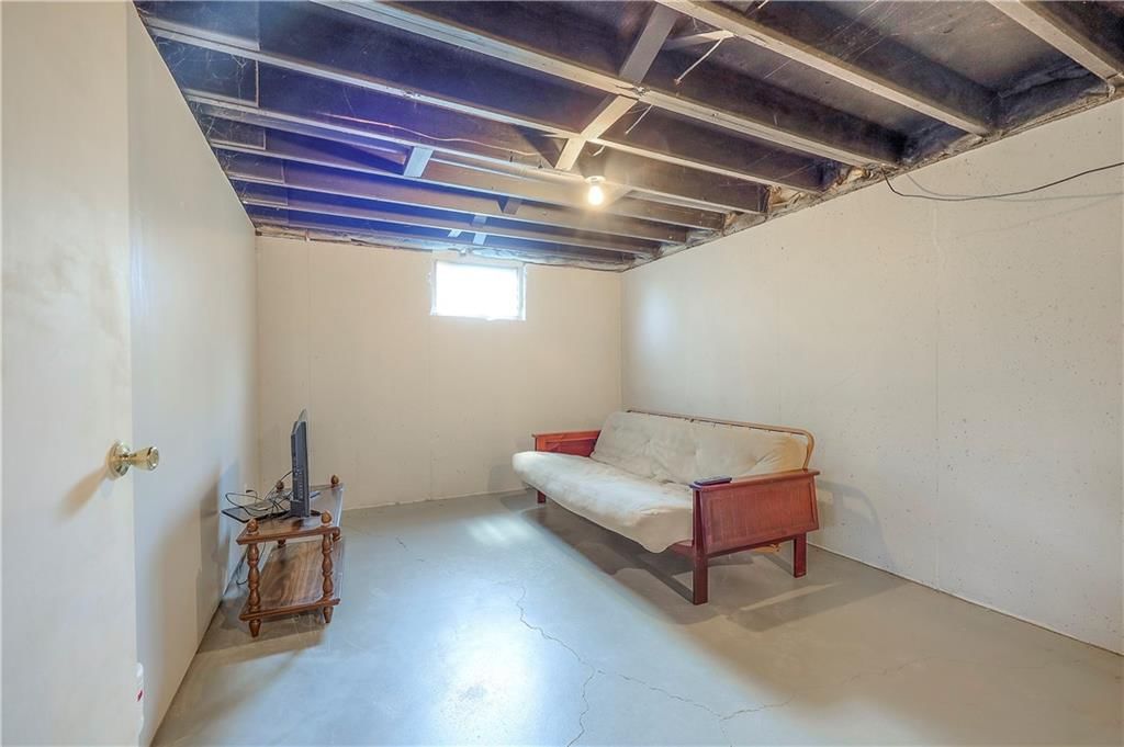 8516 Barnett Avenue — photo 16