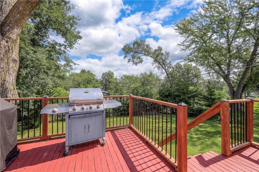 8516 Barnett Avenue — photo 20