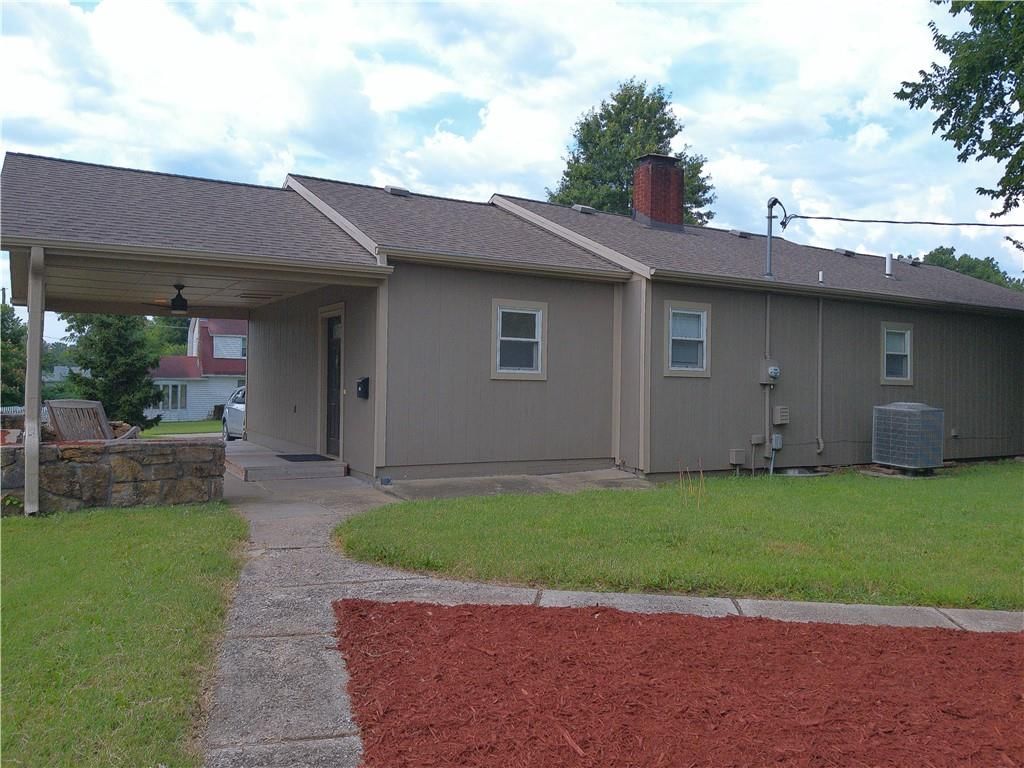 1034 E Peoria Street — photo 3