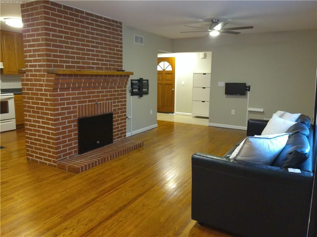 1034 E Peoria Street — photo 6