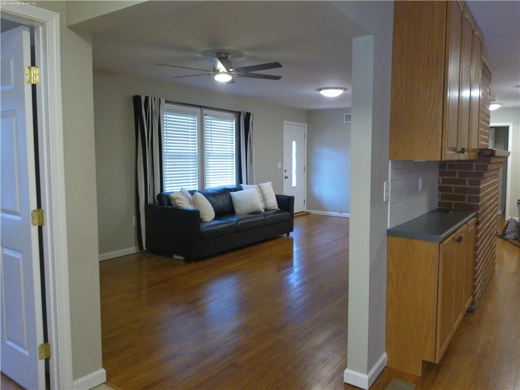 1034 E Peoria Street — photo 8