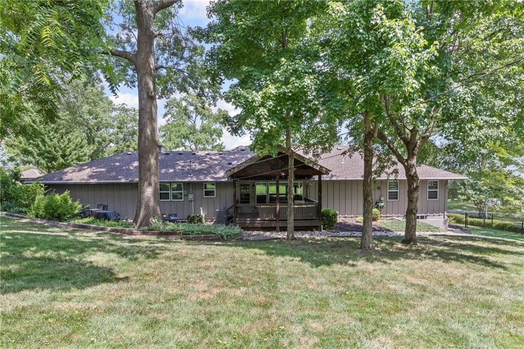 9832 Overbrook Court — photo 26