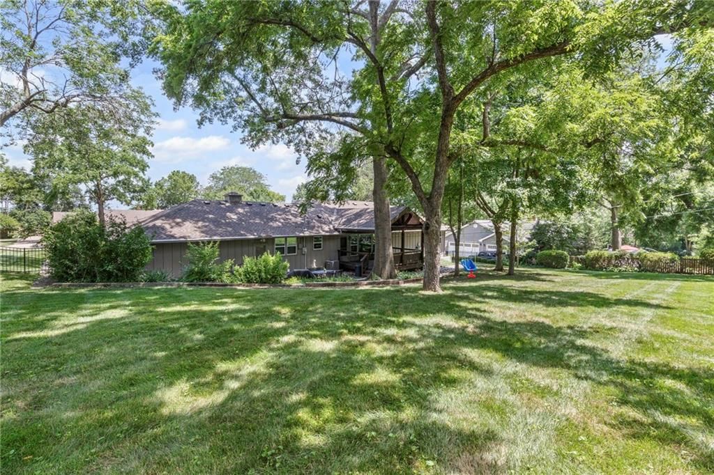 9832 Overbrook Court — photo 27