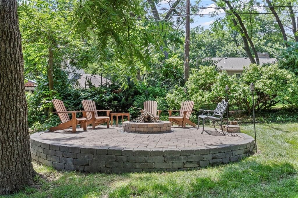 9832 Overbrook Court — photo 28