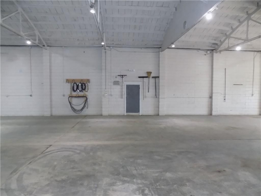 1544 S Main Street — photo 11