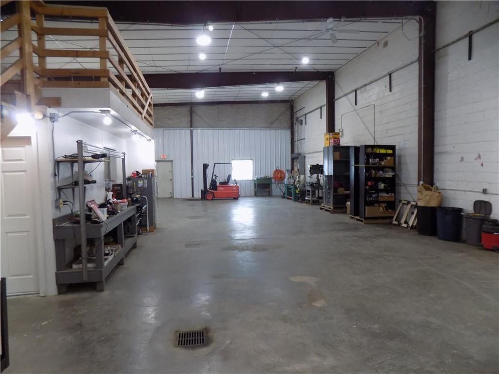 1544 S Main Street — photo 16