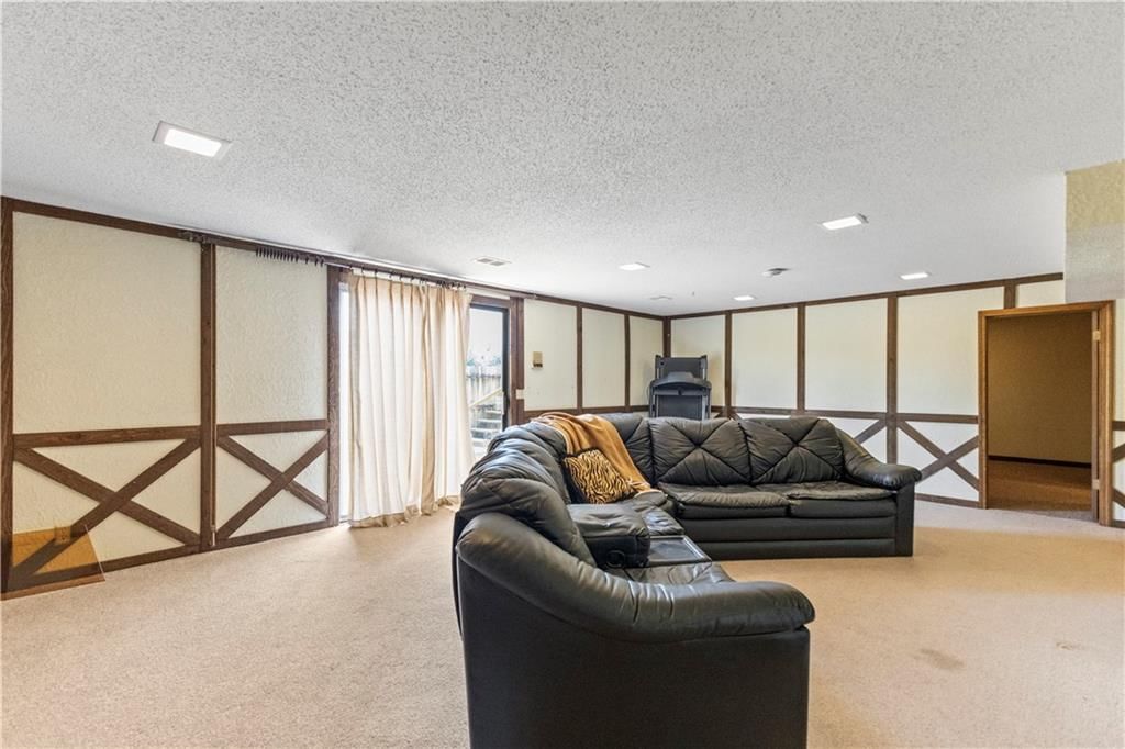 4206 Country Lane — photo 36