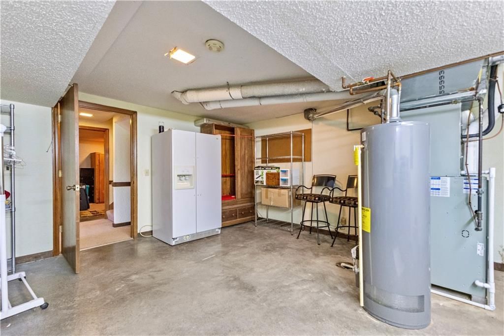 4206 Country Lane — photo 44