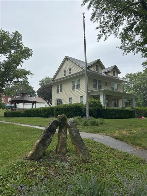 207 S Ives Street — photo 8
