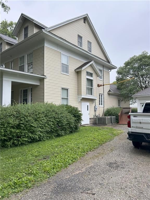 207 S Ives Street — photo 9
