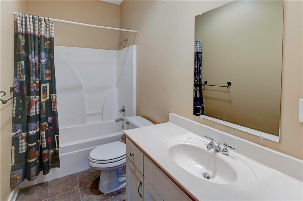 Photo 30 of 77 - 12122 Ridgeview Road