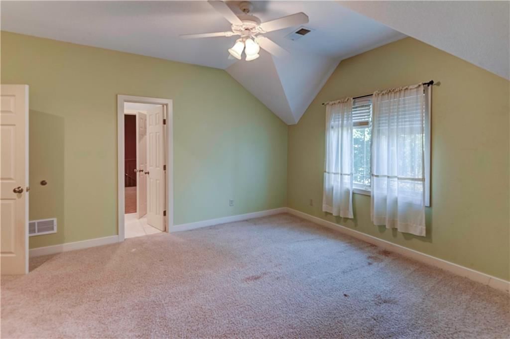 Photo 31 of 77 - 12122 Ridgeview Road
