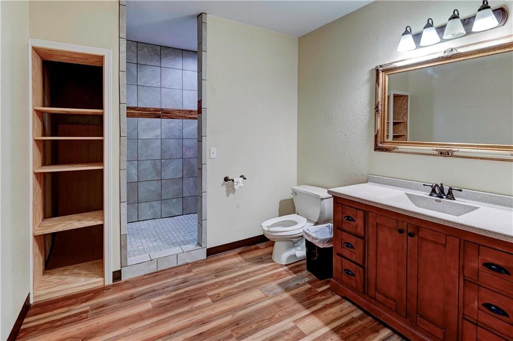 Photo 44 of 77 - 12122 Ridgeview Road